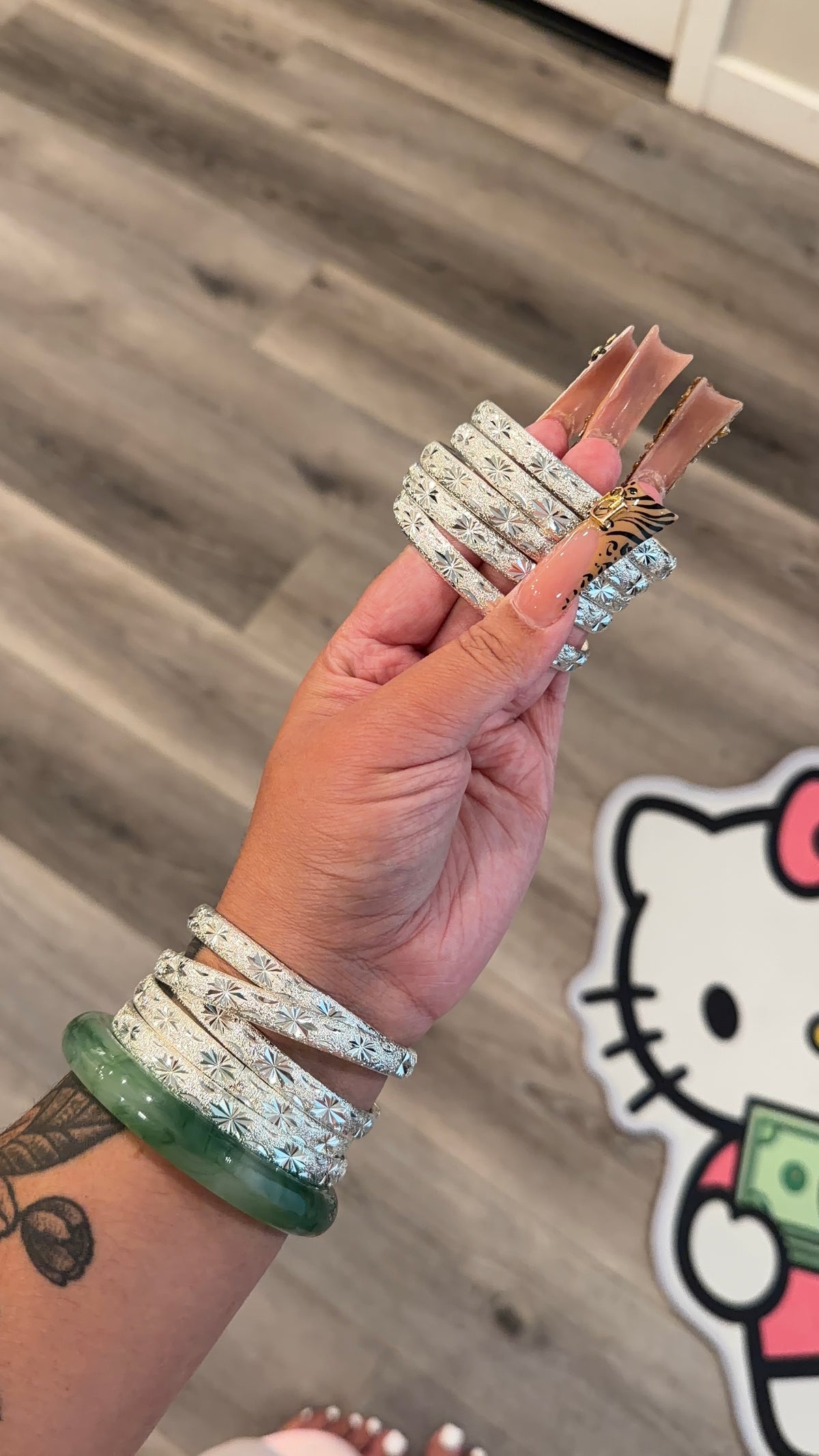 Silver bangle (individual)