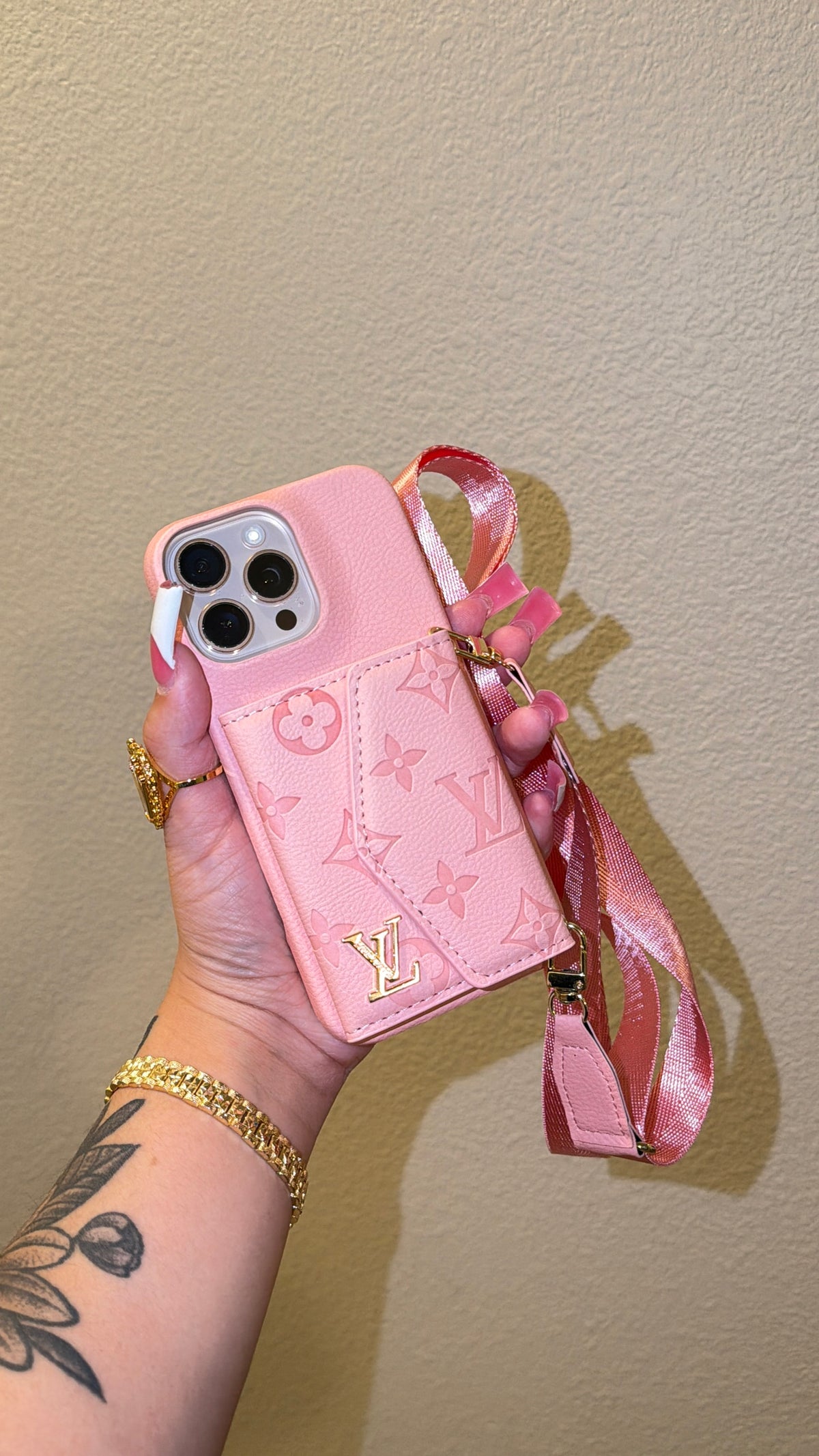 LV STRAP/WALLET CASE
