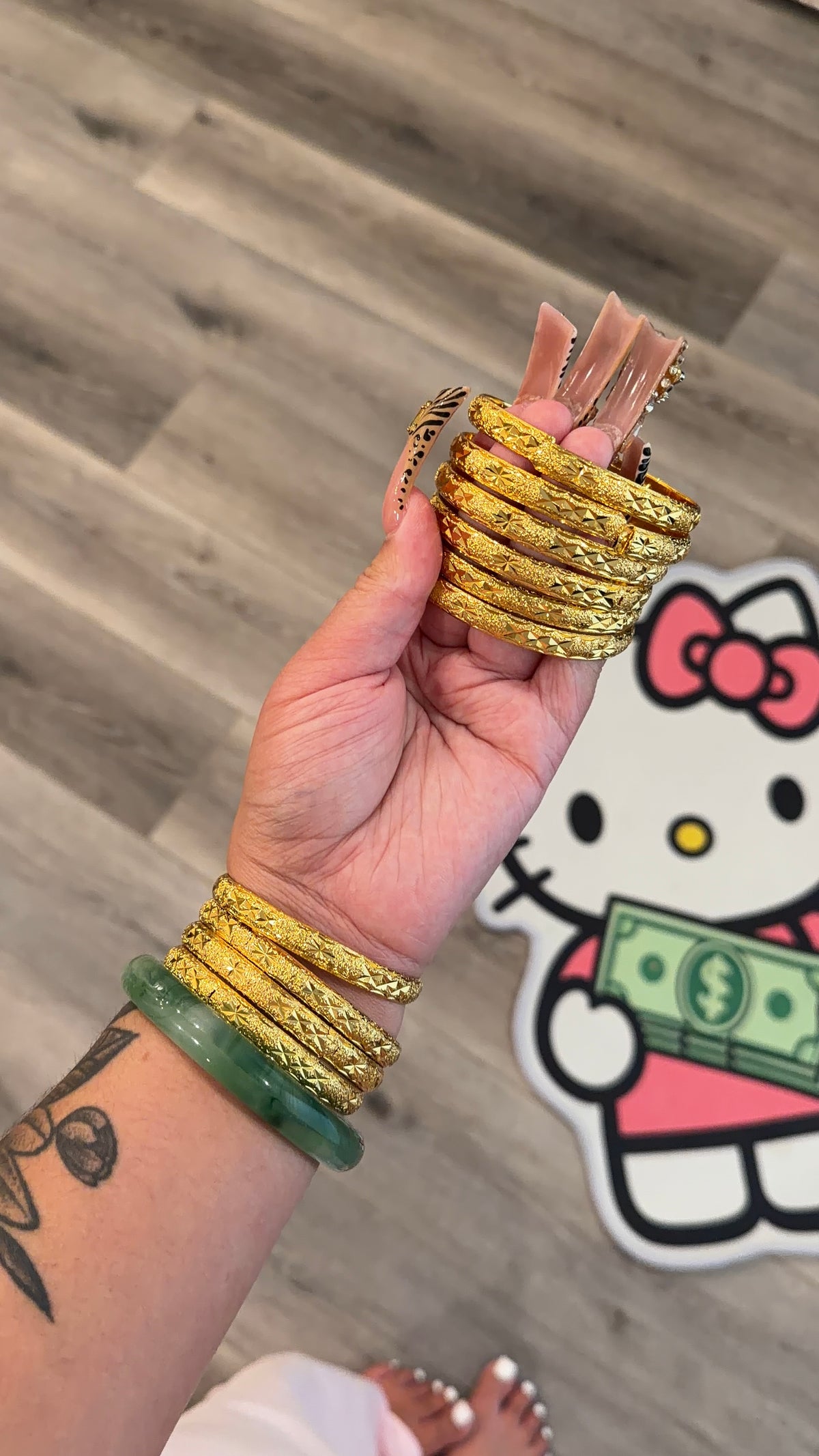 24K gold bangle (1 piece)