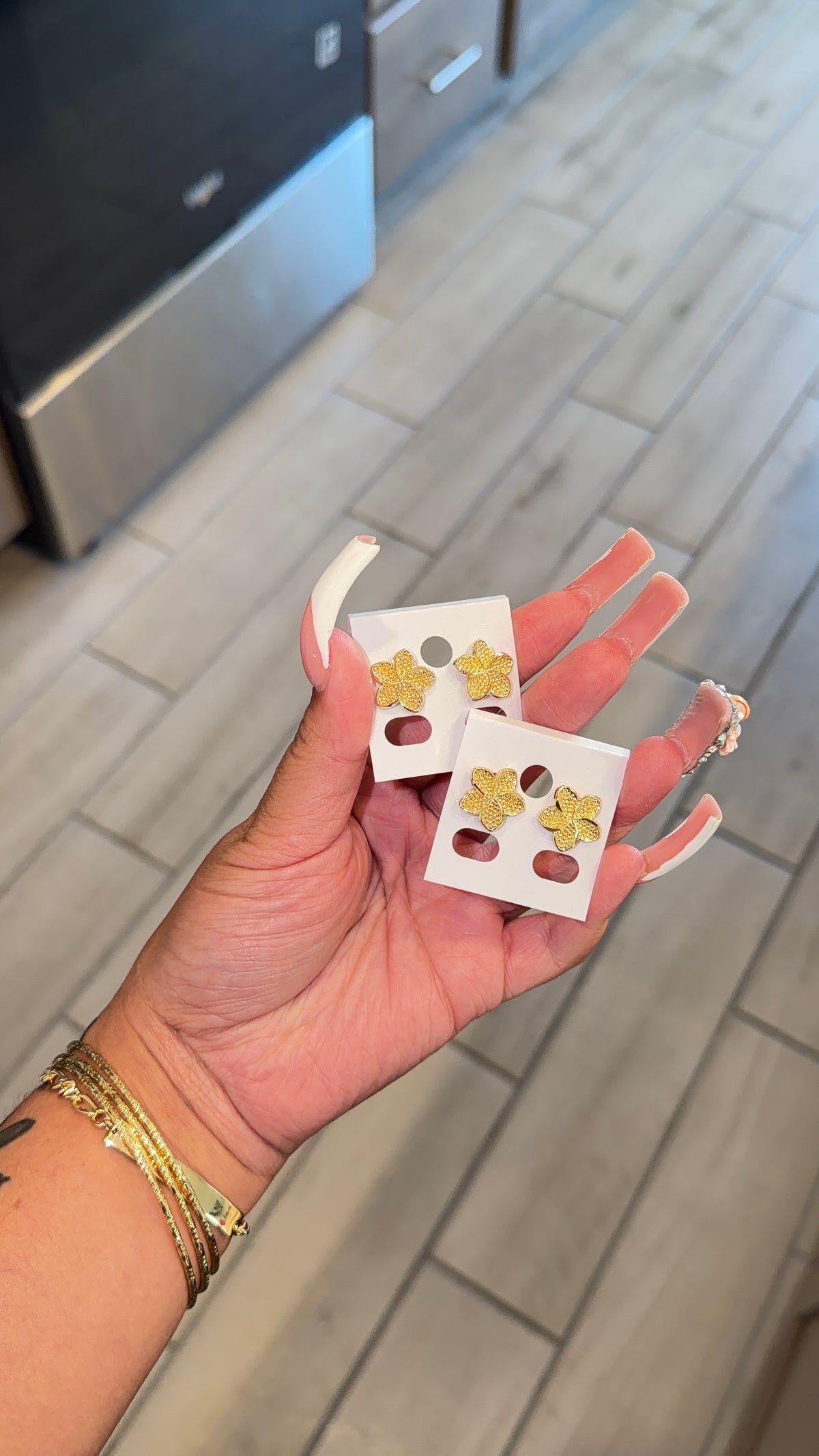 New flower studs